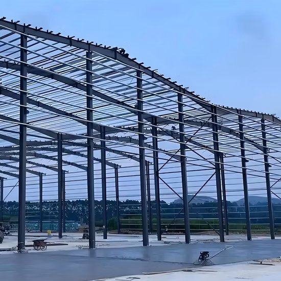 プレハブ鋼構造物用金属大工建材の製造、作業場倉庫